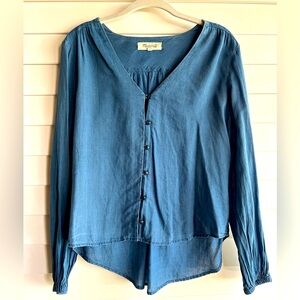 Madewell Chambray Button down long sleeve top